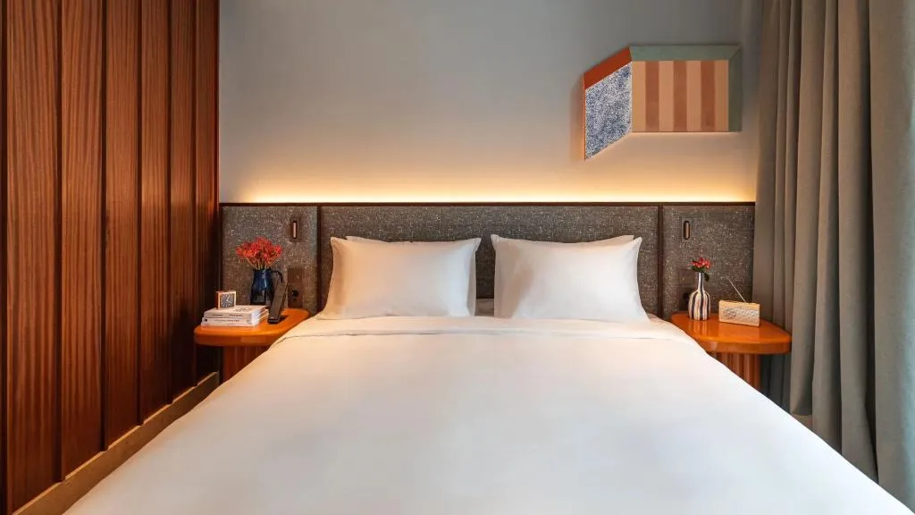 DOUBLE STANDARD Room, Andaz Lisbon, Lisbon