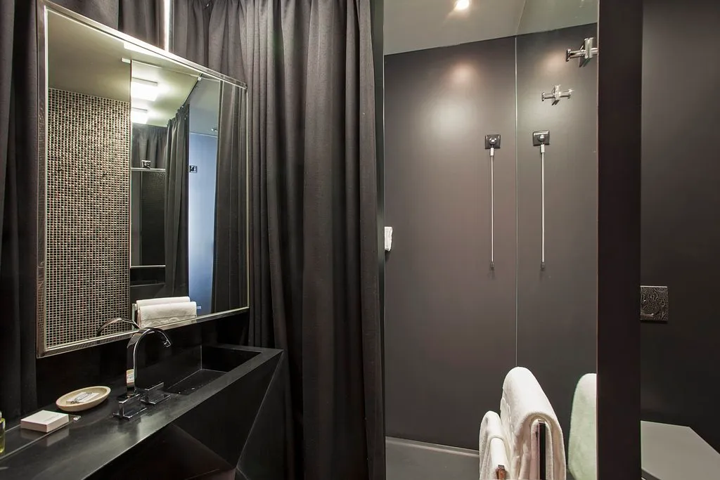 DOUBLE CLASSIC Room, 9 Hotel Mercy, Lisbon