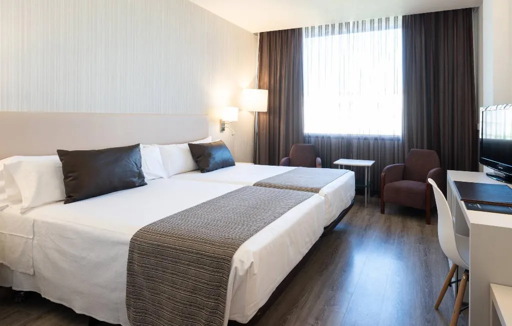 Double or Twin STANDARD Room, Catalonia Gran Hotel Verdi, Barcelona