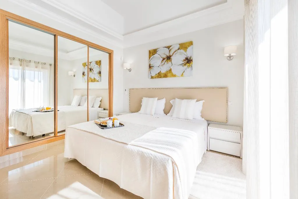 APARTMENT TWO BEDROOMS Room, Lakeside Country Club, Algarve