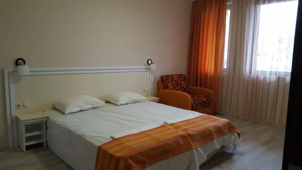 DOUBLE WITHOUT BALCONY Room, Severina B&B, Bourgas