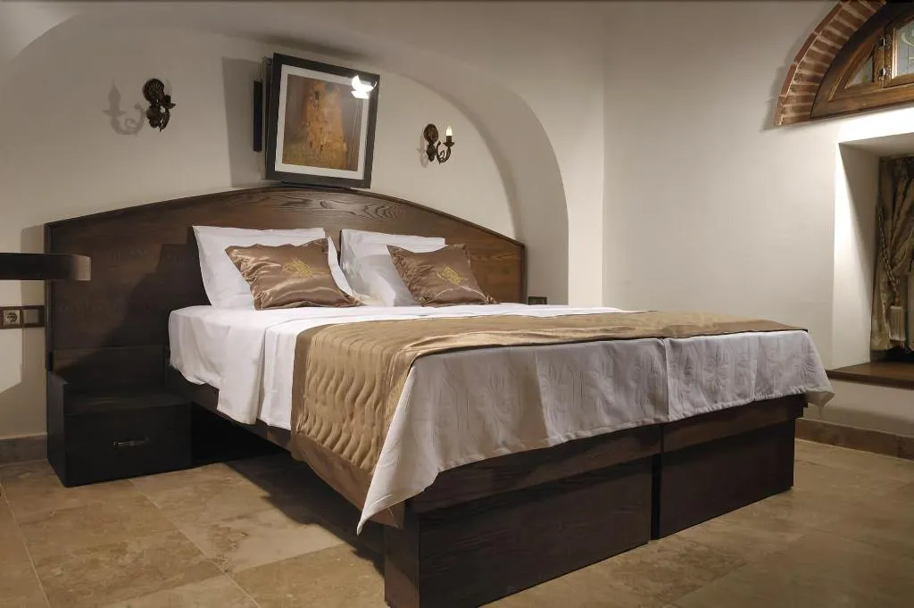 Room, Cesme Kanuni Kervansaray, Izmir