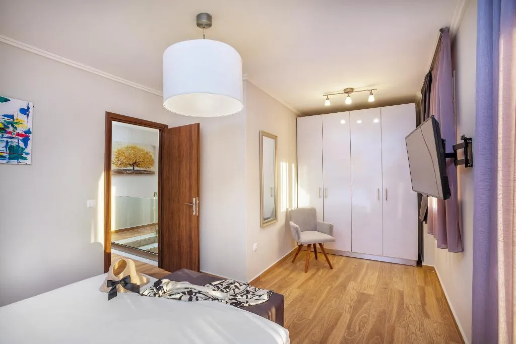VILLA FOUR BEDROOMS WITH PRIVATE POOL Room, Sunny Villas and Spa, Halkidiki