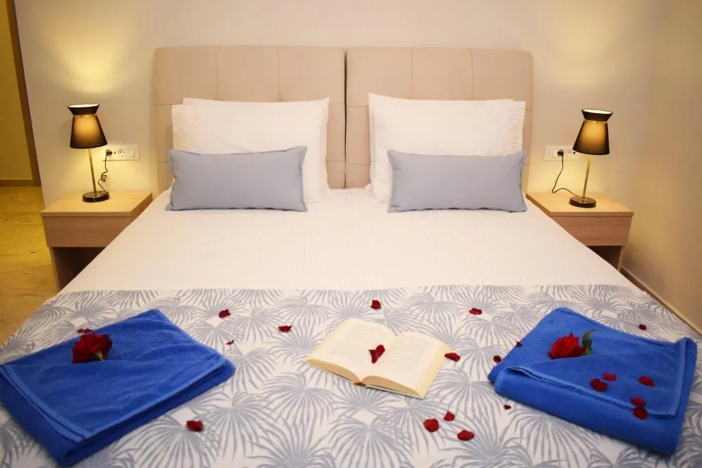 JUNIOR SUITE POOL VIEW Room, Myrtis Spa Hotel, Crete