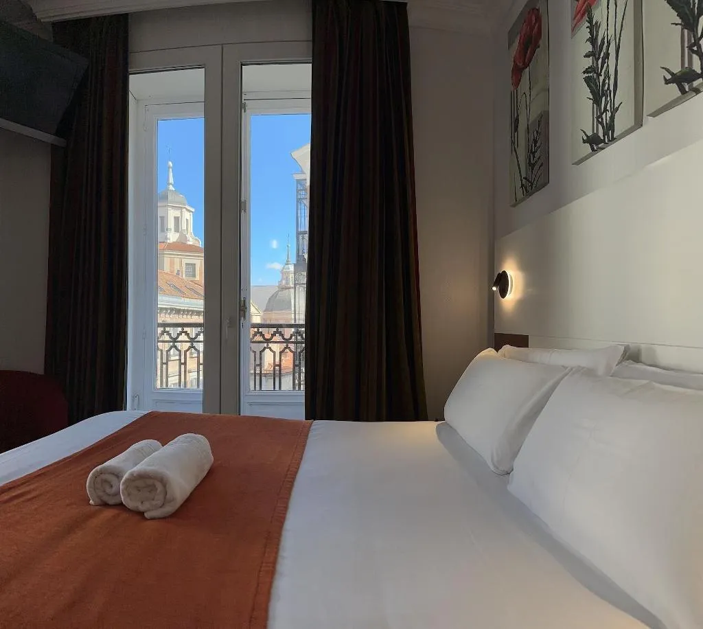 Room, Hostal Sol Square Madrid, Madrid