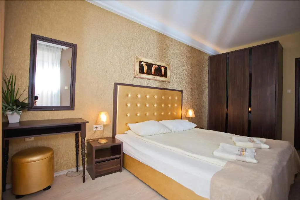 Room, Harmony Suites 2&3, Bourgas