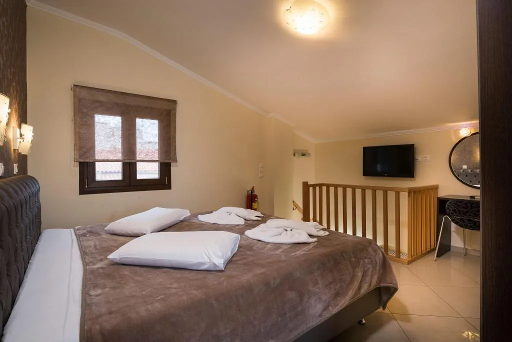 Room, Areti Suites, Crete