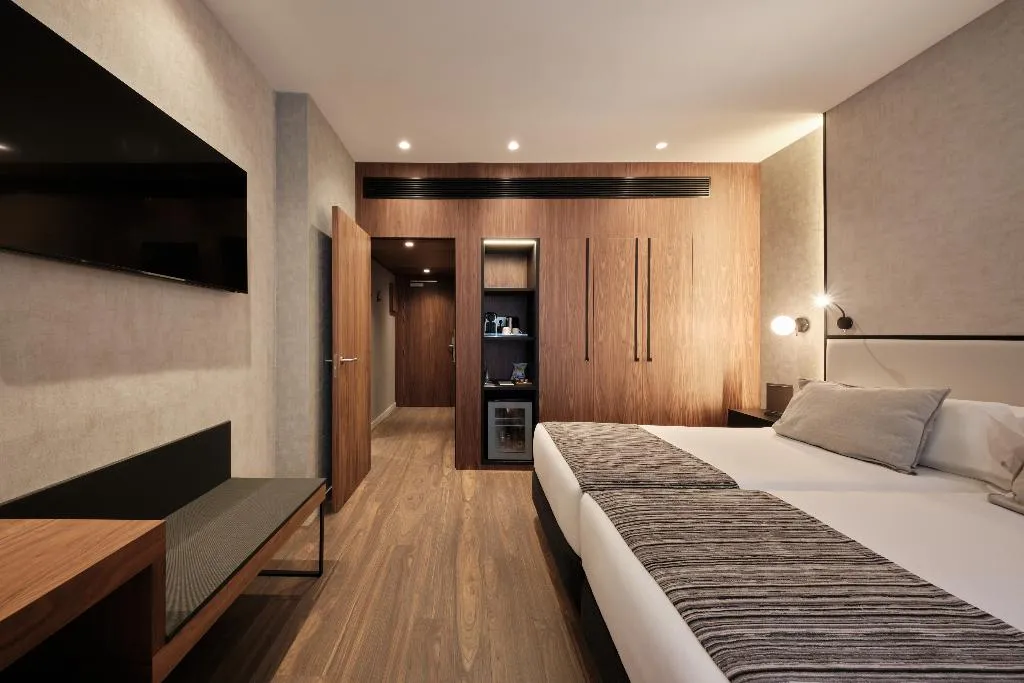 TRIPLE STANDARD Room, Catalonia Barcelona Plaza, Barcelona