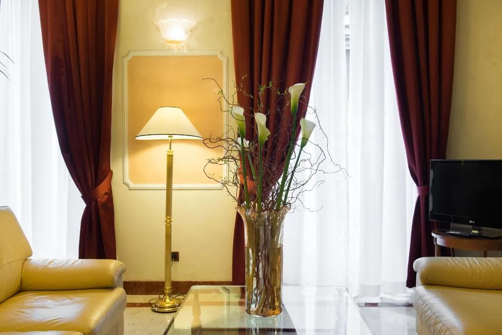 Lobby, Strozzi Palace Hotel, Florence