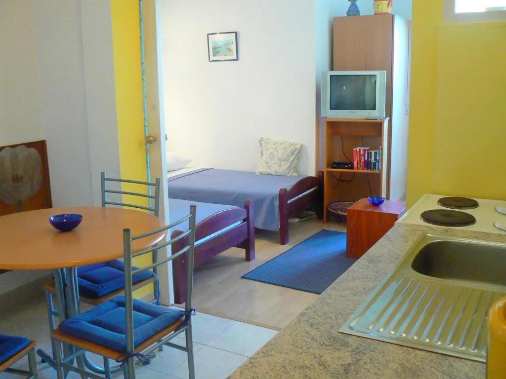 APARTMENT CAPACITY 4 Room, Apartments Zecevic, Dubrovnik