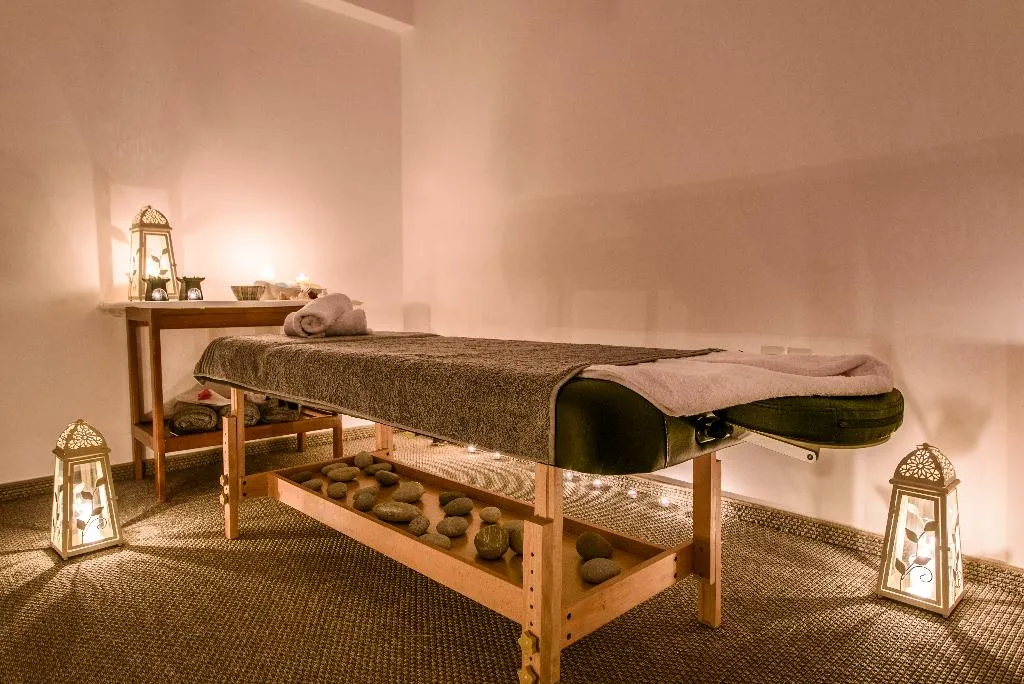 Sports and Entertainment, Elysian Suites, Crete
