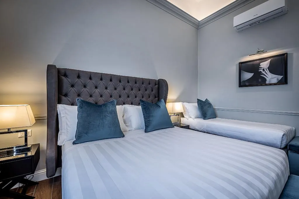 TRIPLE SUPERIOR Room, Hotel Ungherese Small Luxury Hotel, Florence