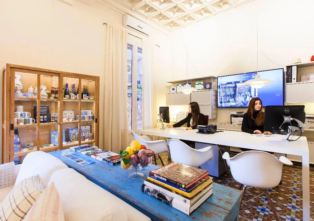 Lobby, Aspasios 42 Rambla Catalunya Suites, Barcelona
