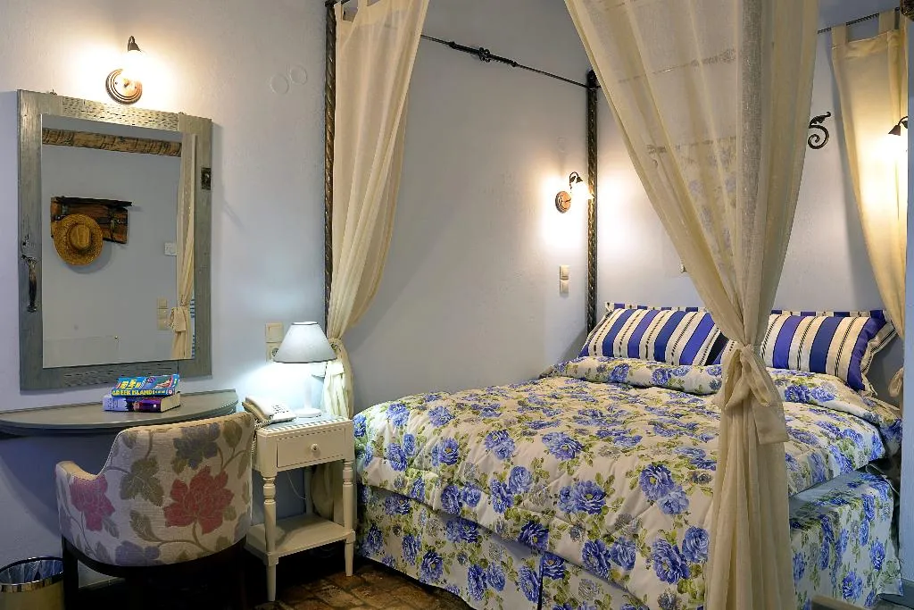STUDIO STANDARD Room, Fundana Villas, Corfu
