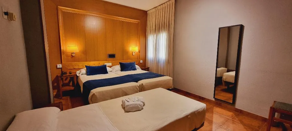 TWIN CAPACITY 3 Room, Hotel Real de Toledo, Madrid
