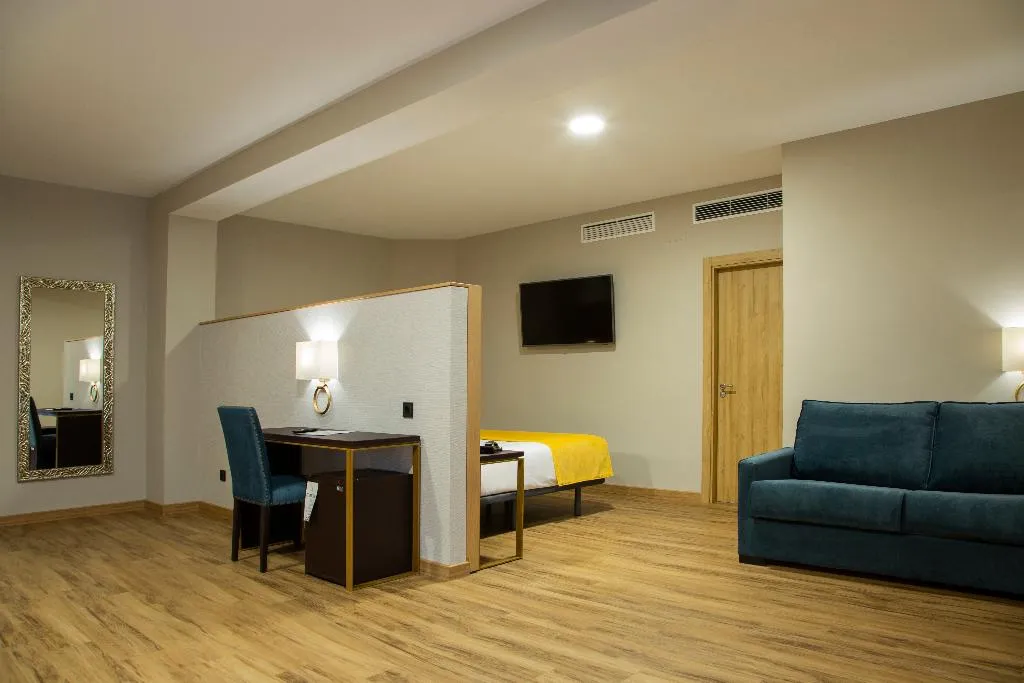 DOUBLE SUPERIOR Room, Zentral Mayoral, Madrid