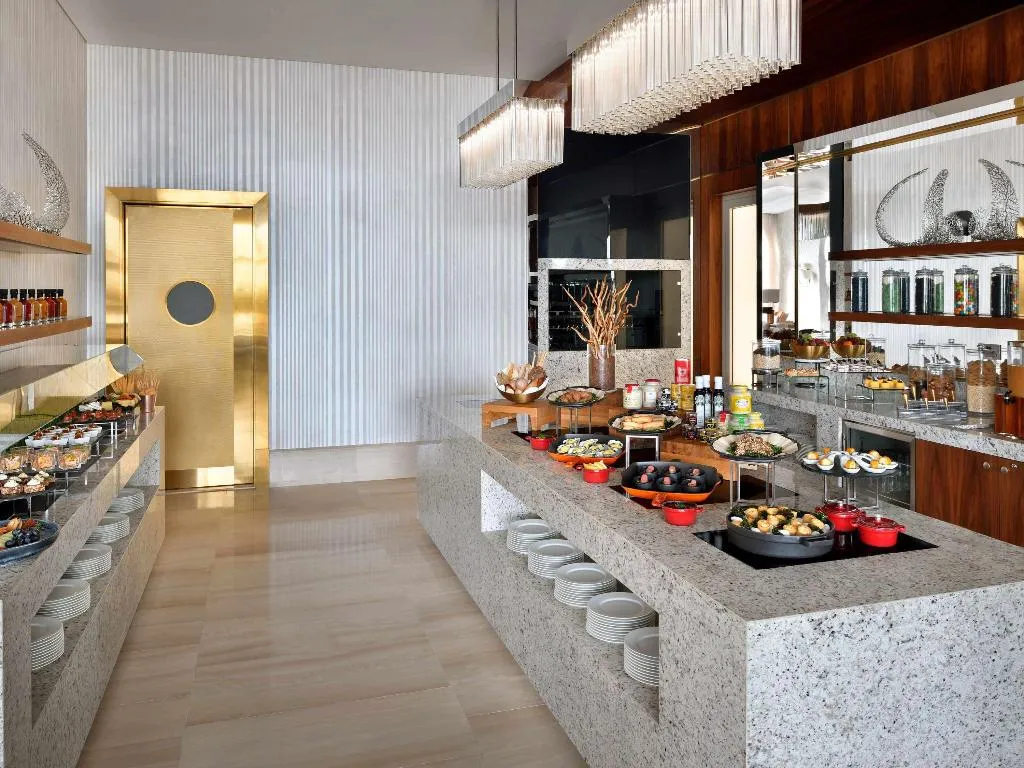 TWIN EXECUTIVE OCEAN VIEW Room, Grand Plaza Mövenpick Media City, Dubai