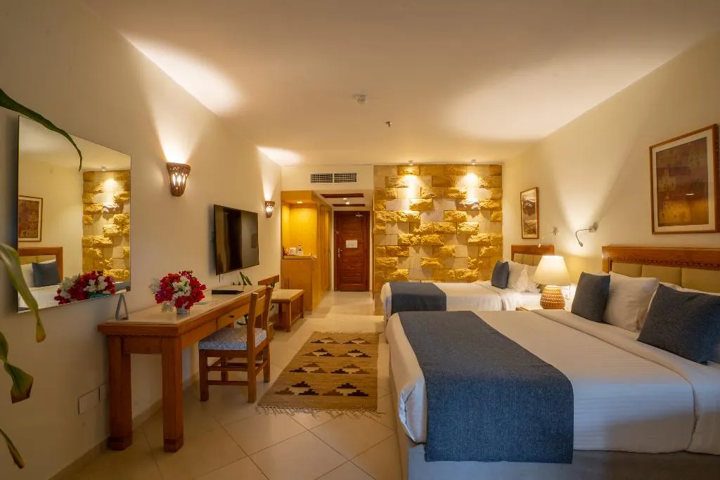 FAMILY ROOM GUEST ROOM Room, Fort Arabesque Resort, Spa and Villas, Red Sea Riviera