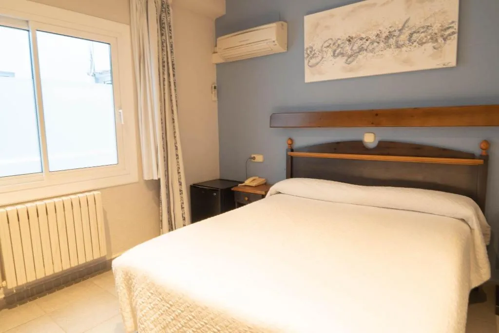 Room, S'Agoita, Costa Brava