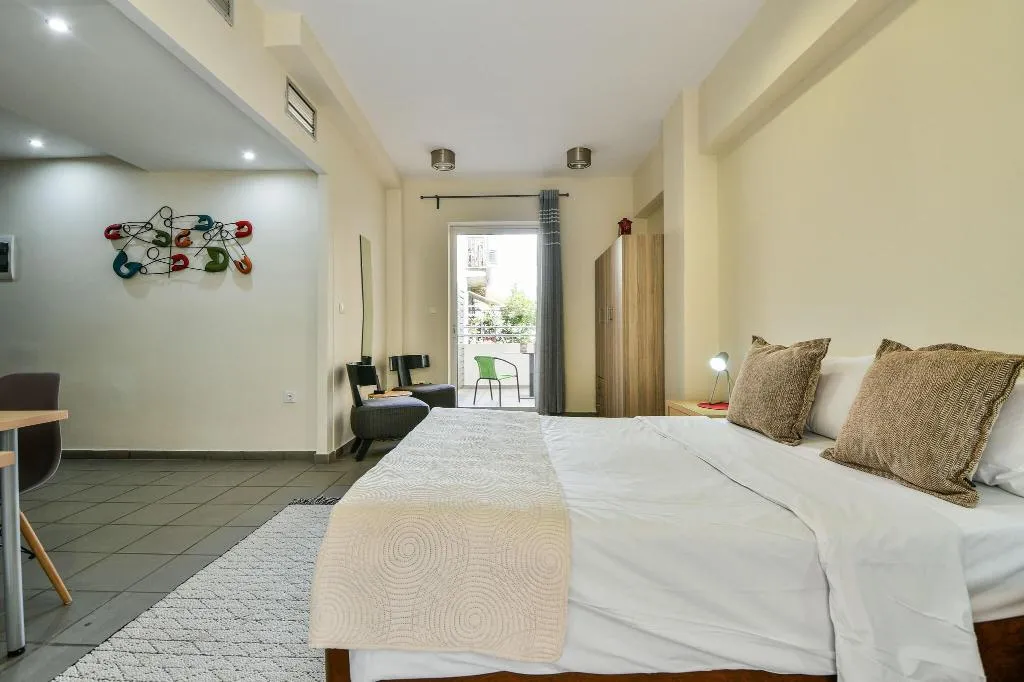 STUDIO QUEEN SIZE BED Room, Athens Way Lofts, Athens
