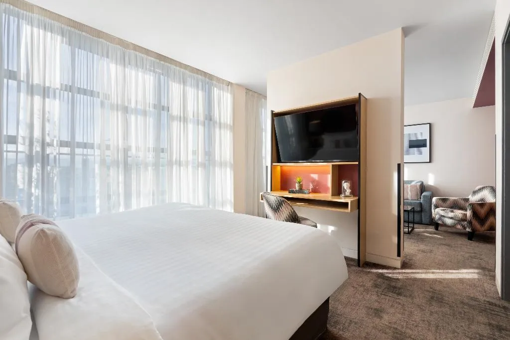 JUNIOR SUITE DELUXE Room, The Spencer Hotel, Dublin