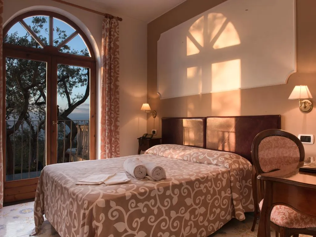SINGLE STANDARD Room, Villa Giovanna, Naples