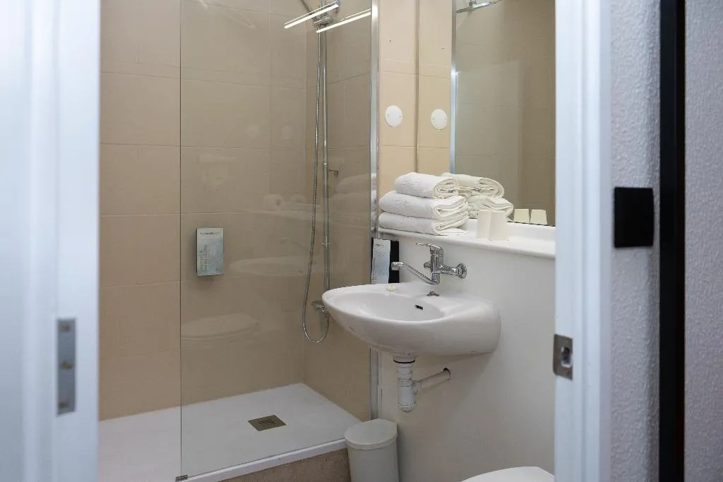DOUBLE SUPERIOR Room, Campanile Setubal, Lisbon