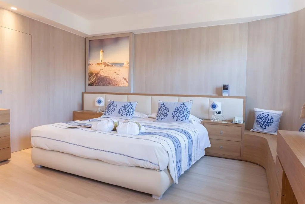 SUITE STANDARD Room, Mercure Olbia, Olbia