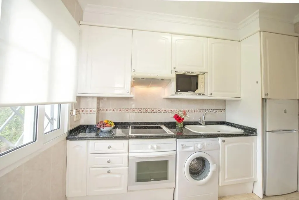 APARTMENT TWO BEDROOMS Room, Ona Village Cala d'Or, Majorca
