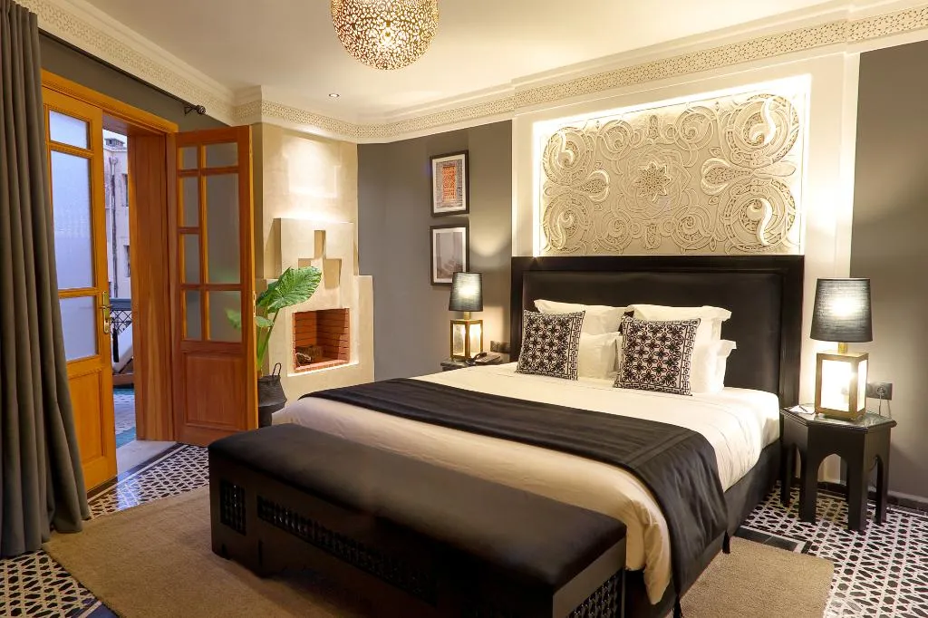 DOUBLE SUPERIOR KING BED Room, Dar Lys, Fez