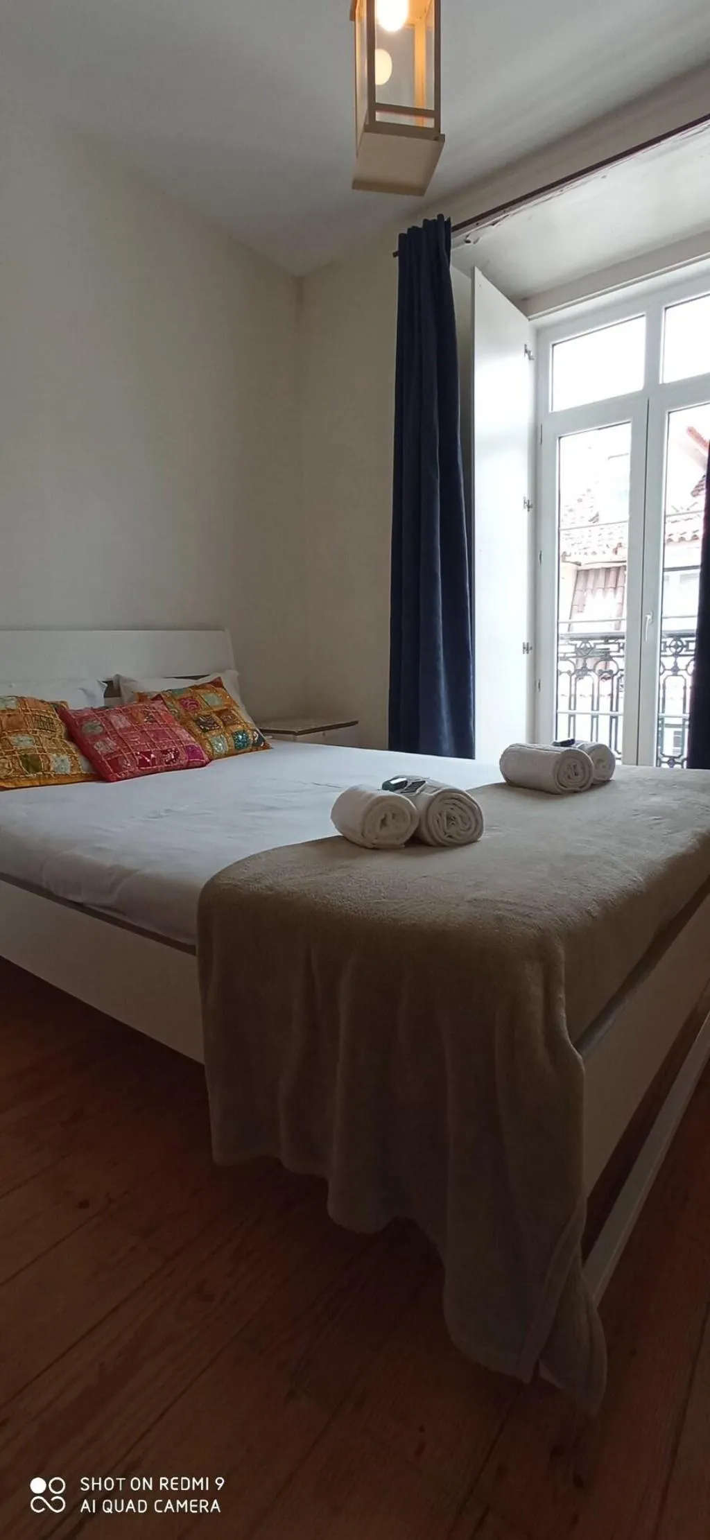 Room, Happy @ Chiado, Lisbon