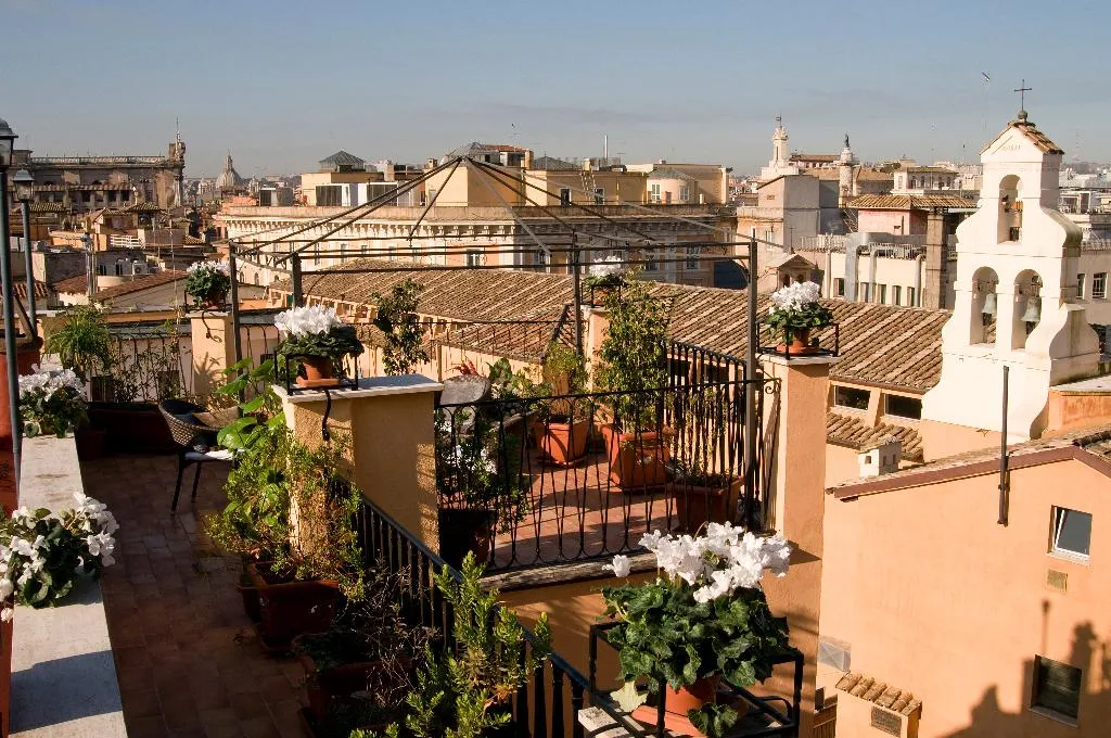 Double or Twin SUPERIOR WITH VIEWS Room, Trevi, Rome