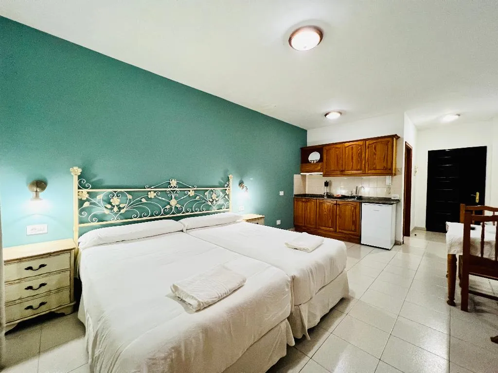 Room, Apartamentos Frontera, Tenerife