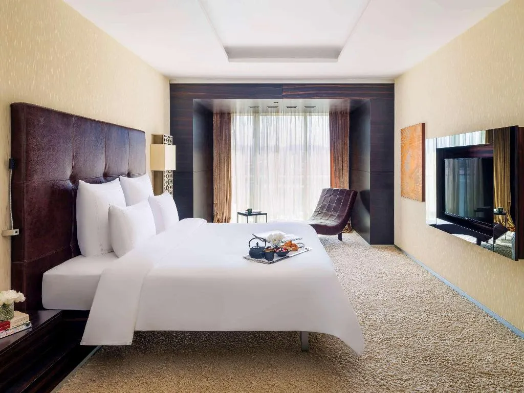 SUITE Presidential Room, Swissotel Buyuk Efes Izmir, Izmir
