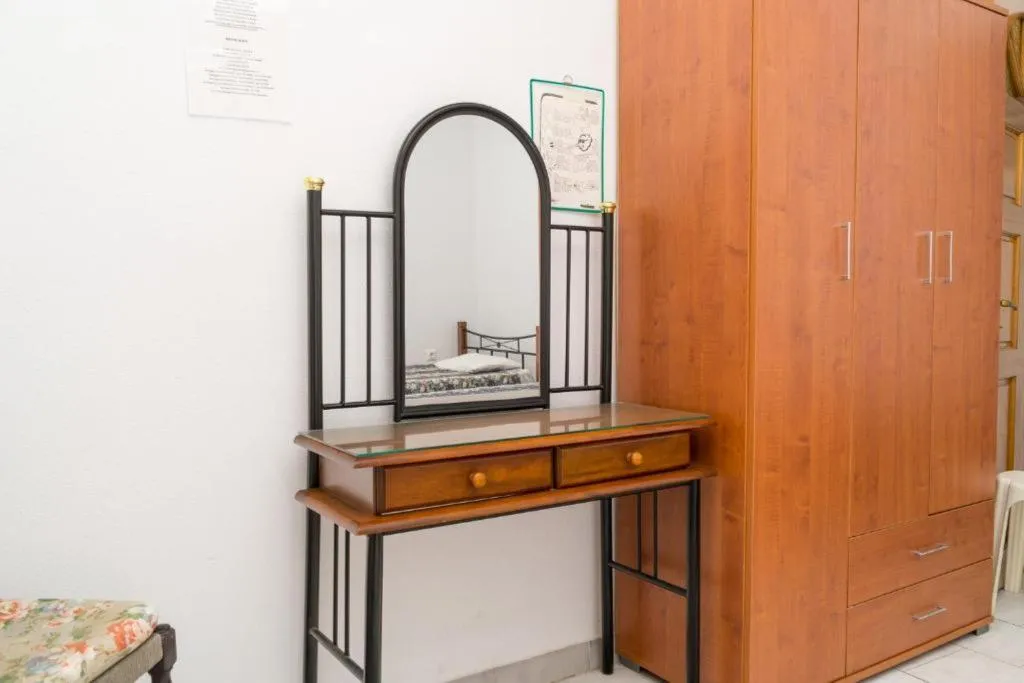 Room, Anna's Studios & Apartments, Zante