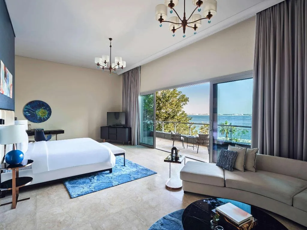 SUITE FIVE BEDROOMS WITH PRIVATE POOL Room, Rixos The Palm Hotel & Suites, Dubai