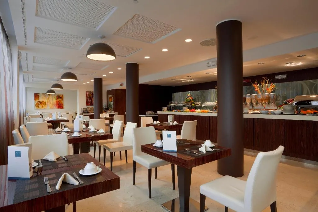 Restaurant, Crowne Plaza Milan City, Milan