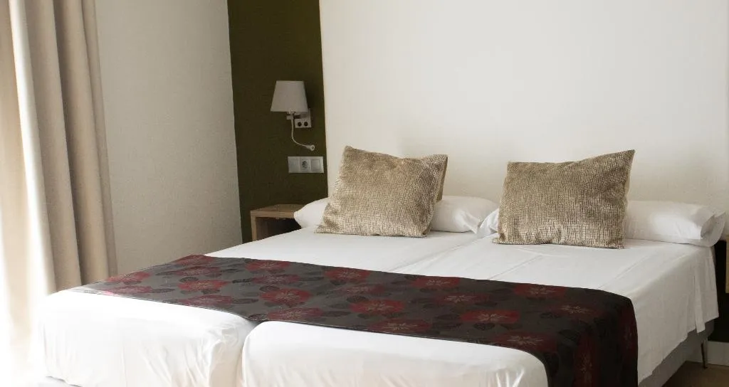 Room, Añoreta Suites, Costa Del Sol