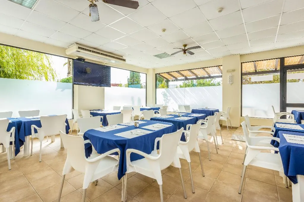 Restaurant, Janelas do Mar, Algarve
