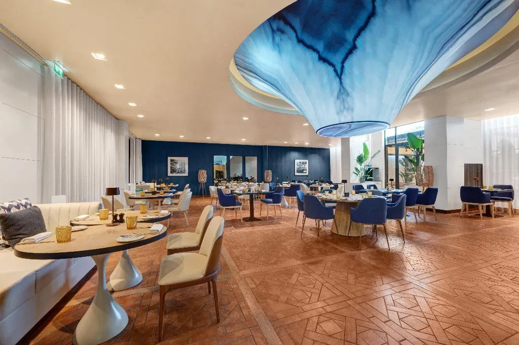 Restaurant, Hilton Vilamoura As Cascatas Golf Resort & Spa, Algarve