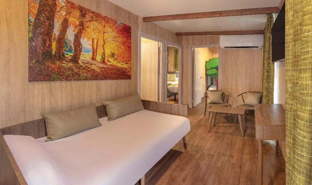 LODGE THREE BEDROOMS Room, Magic Robin Hood Resort, Costa Blanca