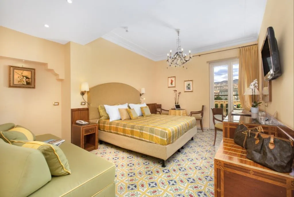 QUADRUPLE DELUXE Room, Antiche Mura, Naples