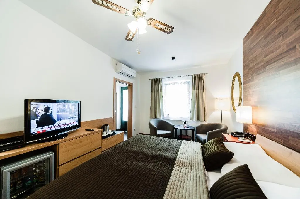 SINGLE STANDARD Room, Archibald at the Charles Bridge, Prague