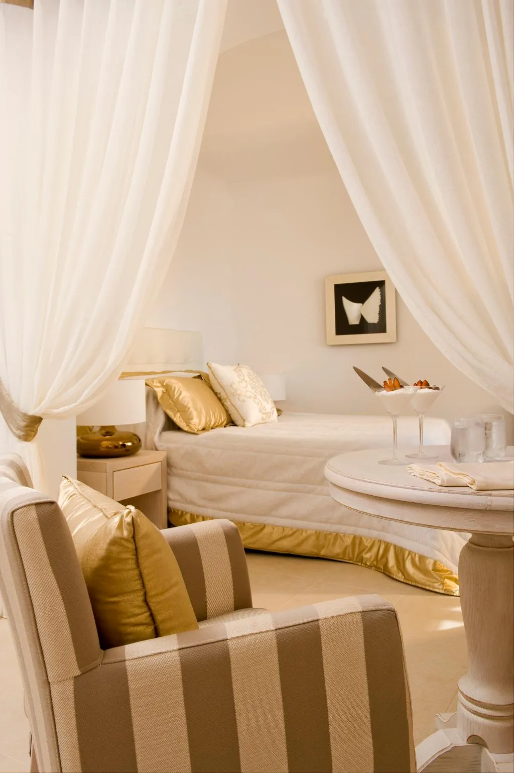 JUNIOR SUITE STANDARD Room, Gold Suites, Santorini