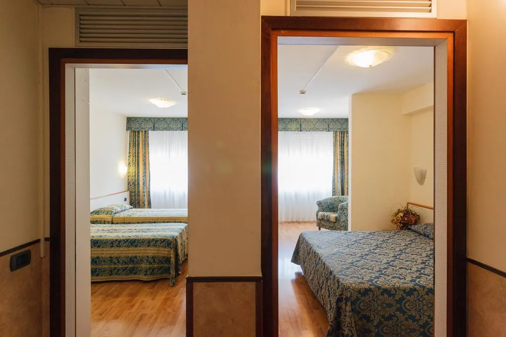 General view, Airmotel, Venice