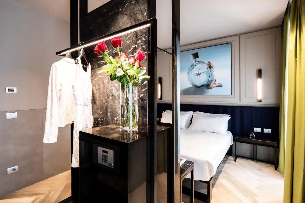 Room, Heart Hotel, Milan