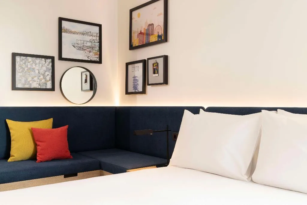 DOUBLE QUEEN SIZE BED Room, Hampton By Hilton Malaga Martiricos, Costa Del Sol