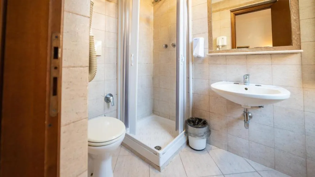 TRIPLE STANDARD Room, Hotel Center 2, Naples