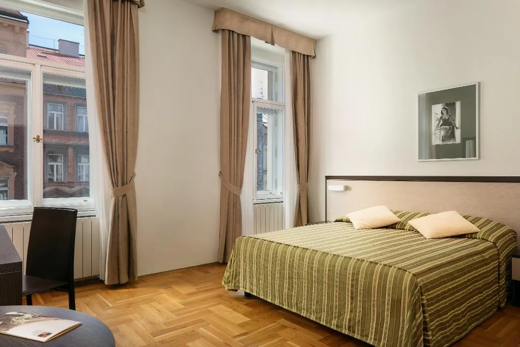 Room, Praga 1, Prague