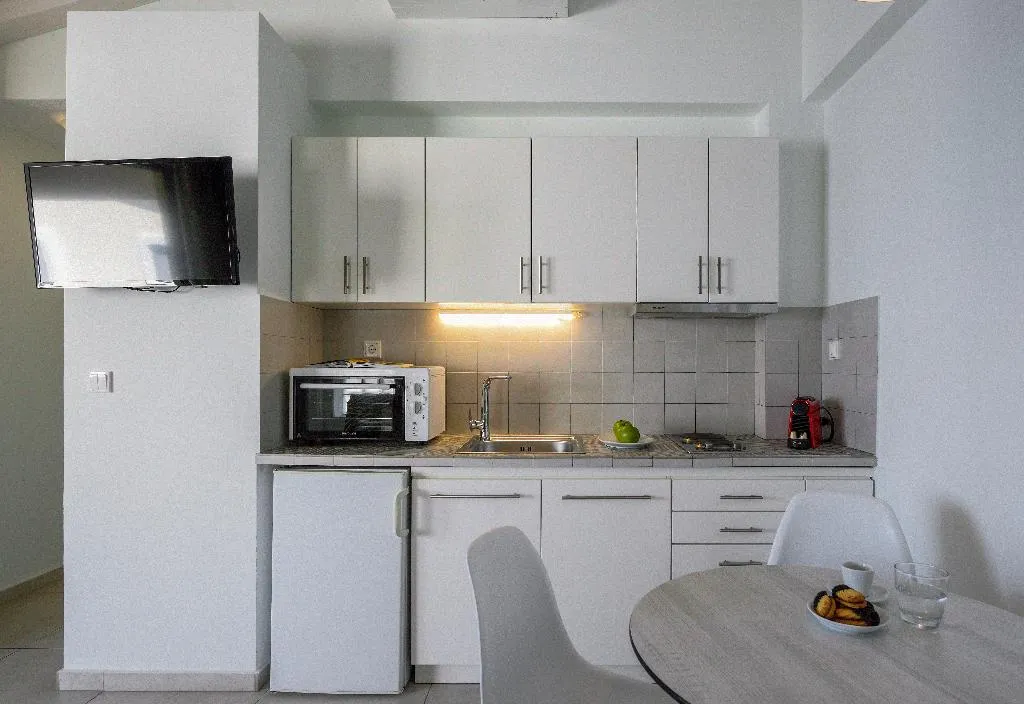 APARTMENT SEA VIEW Room, Elpiniki Luxury Apartments, Thessaloniki